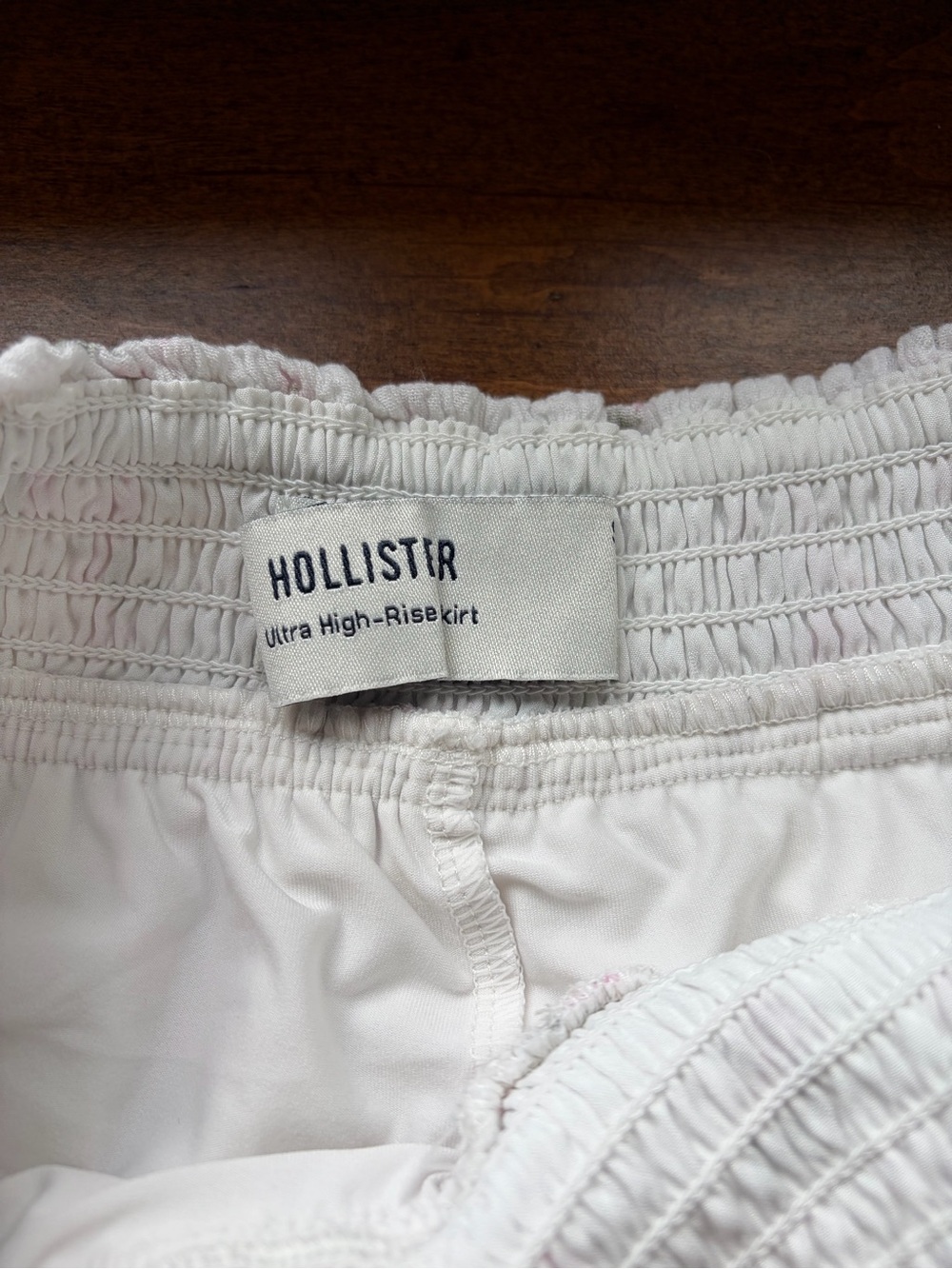 Hollister White Mini Skort with Pink Floral Print - Picture 6 of 6